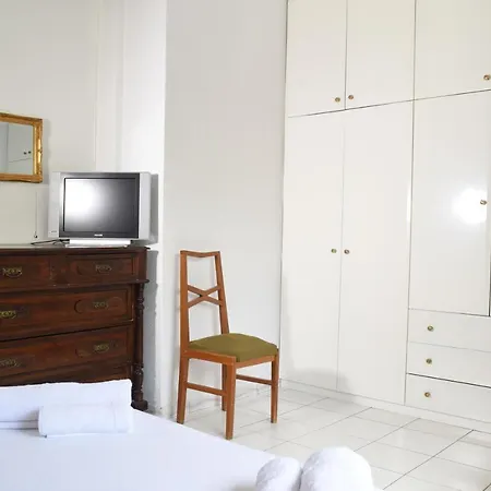 Hotel Phoenikes *