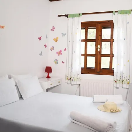 Hotel Phoenikes